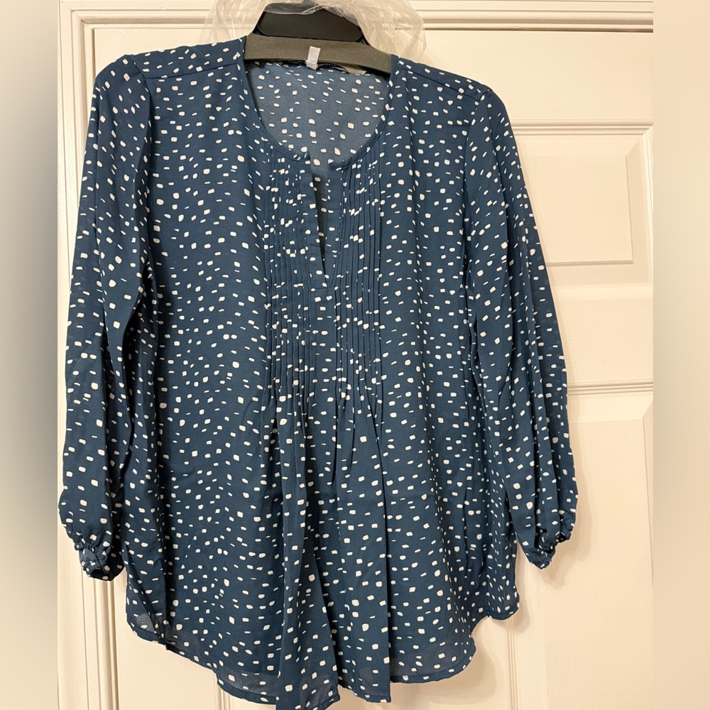 Elegant Navy and White Blouse